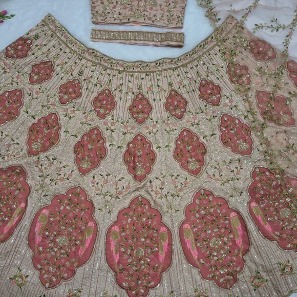 DESIGNER LEHENGA - Picture 13 of 15